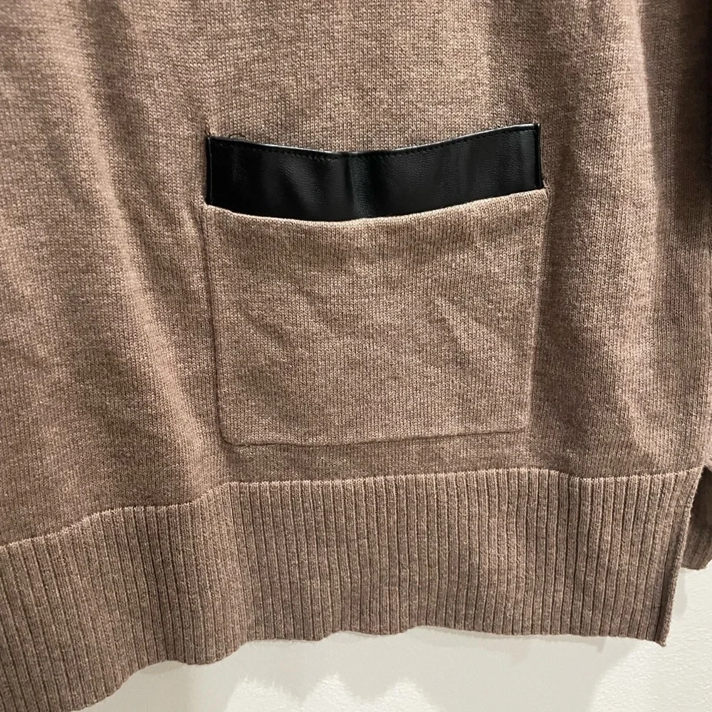 JEANNE PIERRE Brown Sweater with Black Details